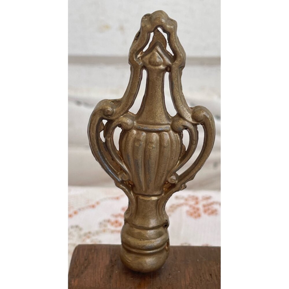 Vintage 1930s Cast metal Gold Lamp Finial Urn Shape 3 3/8" - Picture 4 of 10